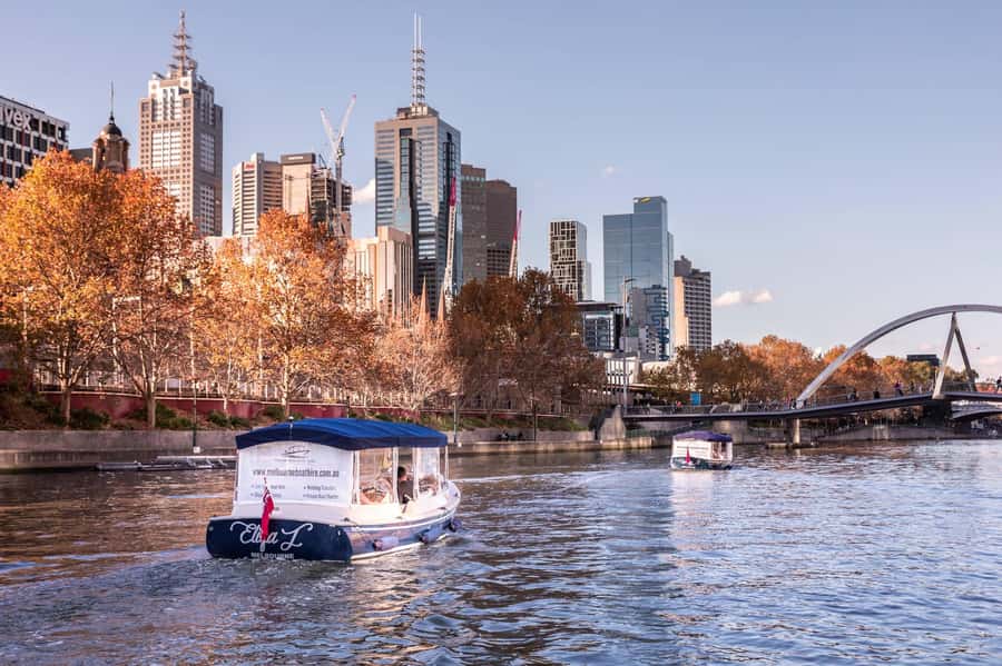 1.5Hr Yarra River Crown Flames and City Lights Cruise - A private 90-minute route from Docklands