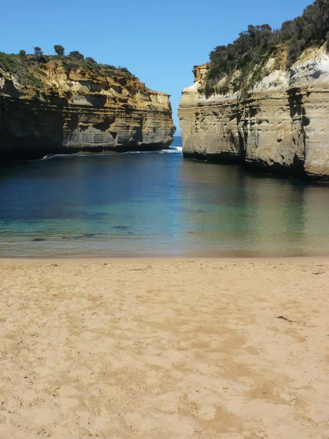 2 Day Great Ocean Road Small Group Tour - Loch Ard Gorge turns scenery into a story