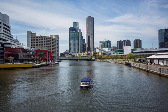 2-Hour Self-Drive Boat Hire on the Yarra River - Royal Botanic Gardens and Herring Island