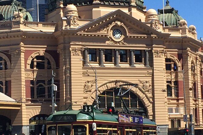 4 Hour Private Tour of Melbourne's Iconic Highlights with Guide - A fast introduction to Melbourne by private car