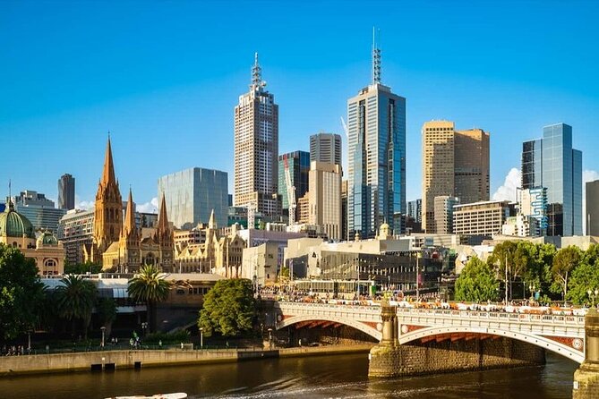 4 Hour Private Tour of Melbourne's Iconic Highlights with Guide - Flinders Street Station and the city center