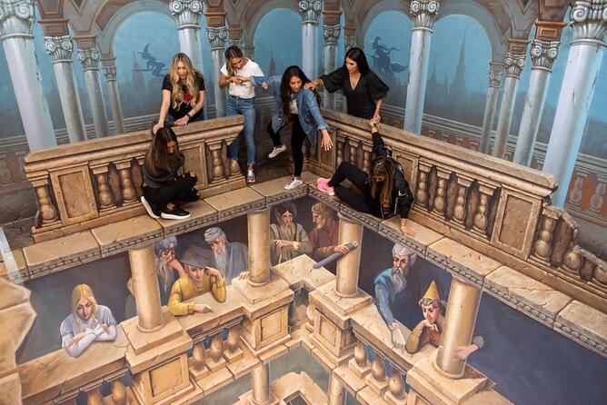 ArtVo Immersive Gallery Experience - ArtVo puts you inside the picture