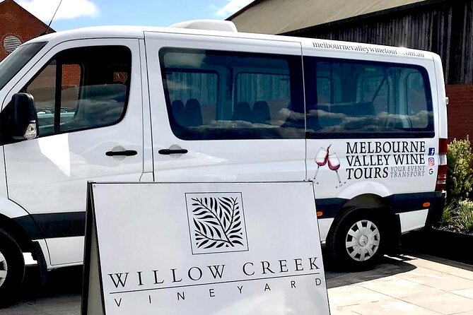 Chocolate and wine tasting tour in the Yarra Valley. - Greenstone Vineyards closes the tasting day