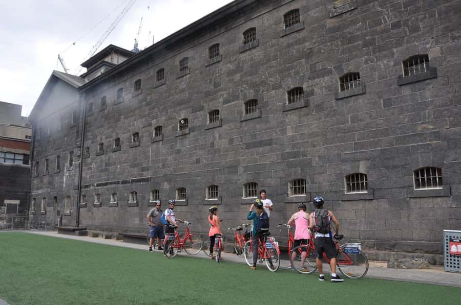 Classic Melbourne Bike tour - Riding through Melbourne’s central sights