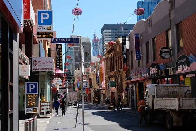 English Melbourne Walking Tour - Price, group size, and the real value