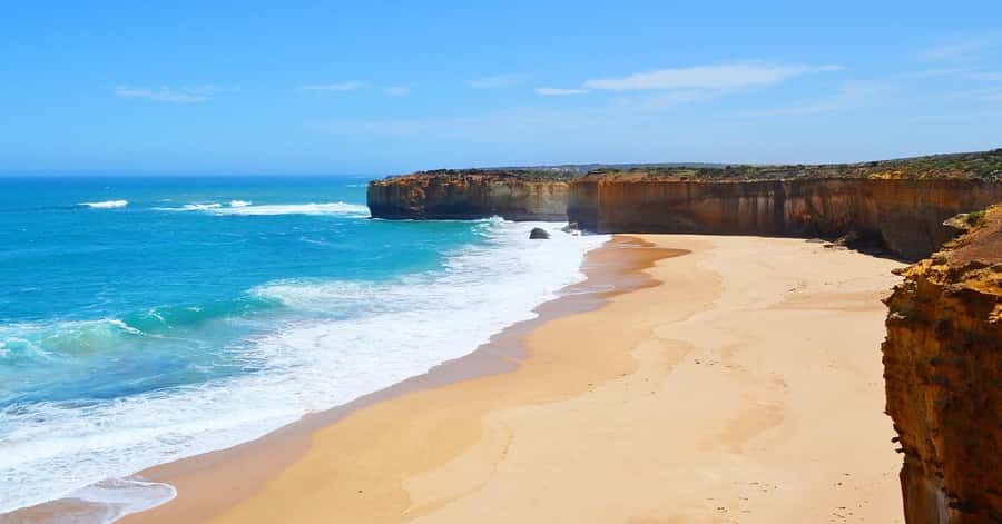 From Melbourne: Great Ocean Road Day Trip with Dinner - Why the reverse route matters on the Great Ocean Road