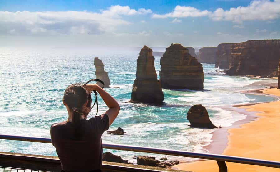 From Melbourne: Great Ocean Road Full-Day Guided Trip - Torquay starts the day with surf and morning tea