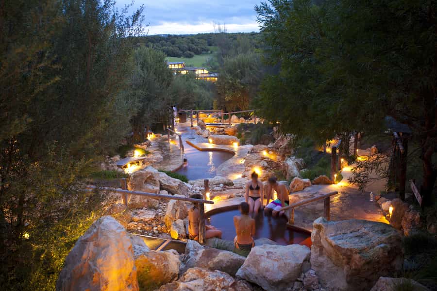 From Melbourne: Peninsula Hot Springs & Bathing Boxes Tour - Key points to know before booking