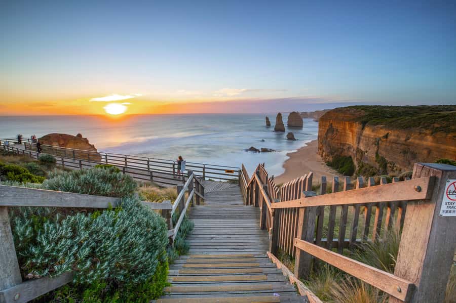 From Melbourne: Reverse Great Ocean Road Day Trip with Lunch - What the $96 price really covers