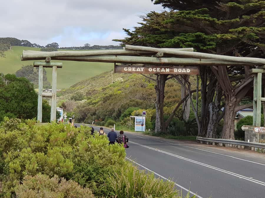 From Melbourne: Ultimate 2-Day Great Ocean Road Tour - How the small group changes the experience