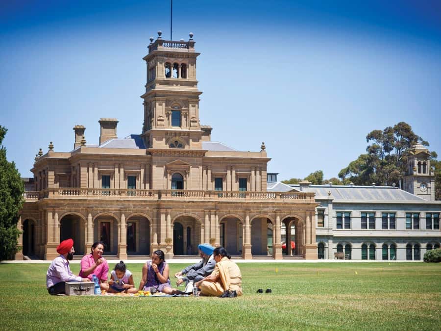 From Melbourne: Werribee Open Range Zoo & Werribee Mansion - Werribee Mansion, where Victoria’s pastoral past takes shape