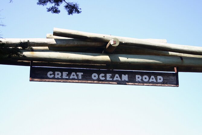 Full day Shared Tour to Twelve Apostle (Melbourne Chinese Tour) - Wildlife Park lunch stop with extra costs