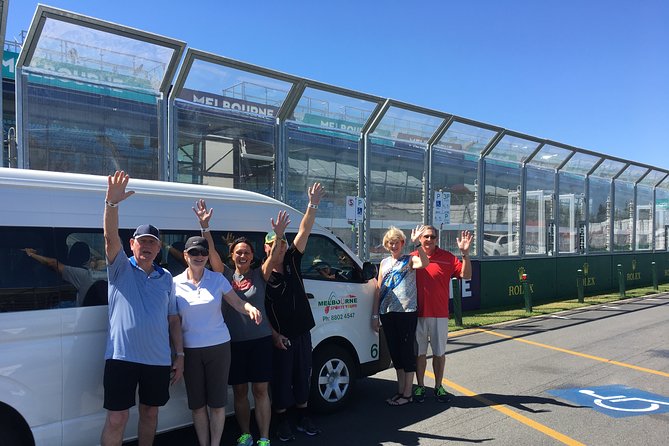 Full-Day Sports and Beer Tour of Melbourne with Lunch - Guides, vehicles and the feel of the day