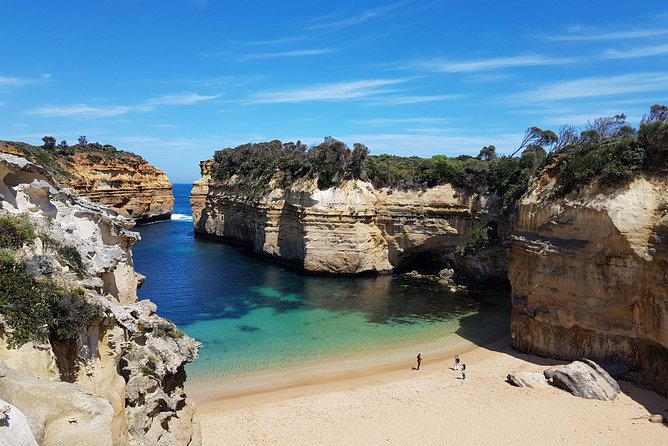 Great Ocean Road Coastal Spectcular with Wildlife Wonders - Lorne offers a quick look at the seaside towns