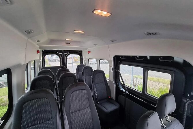 Great Ocean Road Tour Reverse –SML GRP-DLUX Mini Bus Hotel Pickup - Memorial Arch and Anglesea close the coastal section