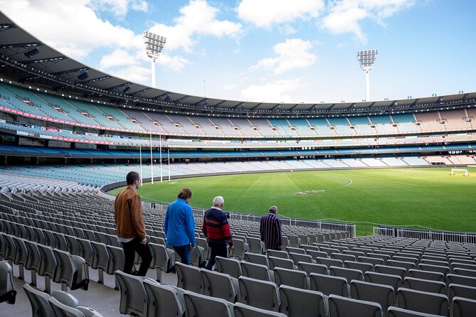 Half-Day Sports Lovers Bus Tour of Melbourne with MCG Tour - Albert Park and the Formula 1 circuit