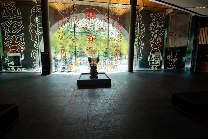 Highlights & Hidden Gems With Locals: Best of Melbourne Private Tour - Parliament House and the Princess Theatre