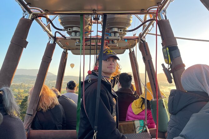 Hot Air Balloon Flight over the Yarra Valley - My call: book it for the morning, not the checklist
