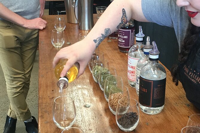 Laid back, Yarra Valley Wine Tour: Wine, Cider, Gin, Beer + Choc - Leaving Melbourne for the Yarra Valley