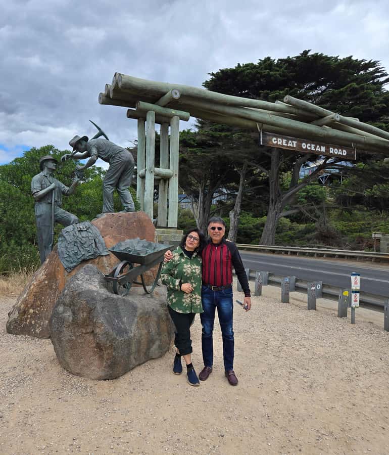 Luxury Private Great Ocean Road Tour – Up to 14 Guests - Gibson Steps and the Port Campbell coast