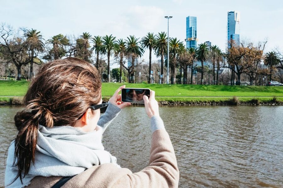 Melbourne: 1-Hour Gardens and Sporting Precinct River Cruise - Herring Island and the quieter riverbanks