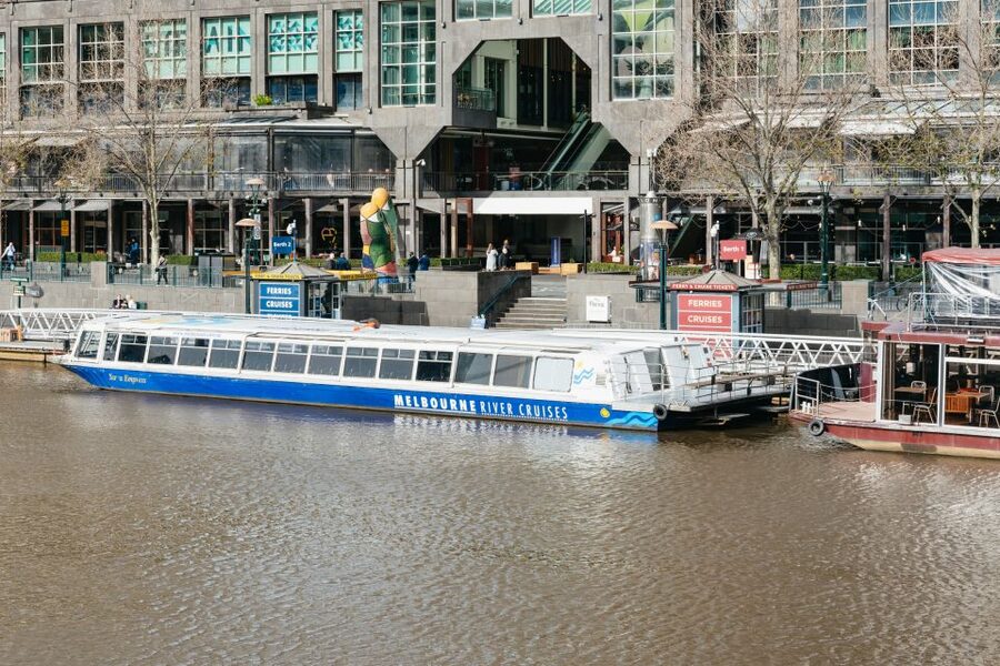 Melbourne: 1-Hour Gardens and Sporting Precinct River Cruise - What the onboard commentary adds