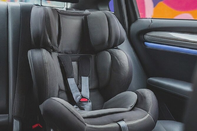Melbourne Airport to City/CBD Private transfers 4 or more - Drivers who add a little local help