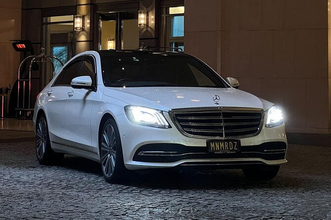 Melbourne Airport Transfers - Choosing between a standard car and a luxury vehicle