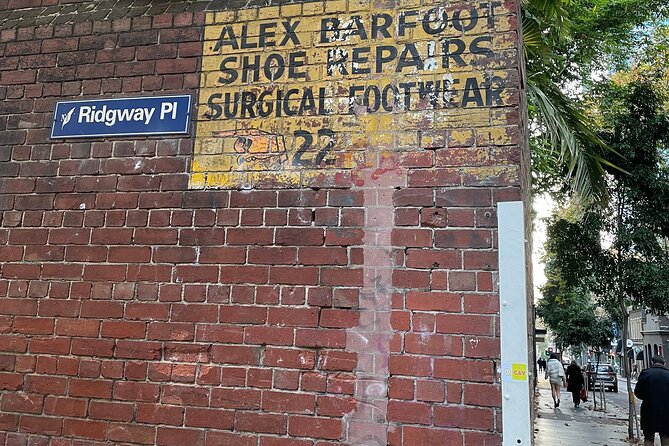 Melbourne Art, History, Wine & Food Walking Tour - Little Lon reveals a less polished Melbourne