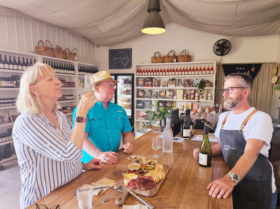 Melbourne: Boutique Phillip Island Wine, Dine & Penguin Tour - Five things worth knowing before you book