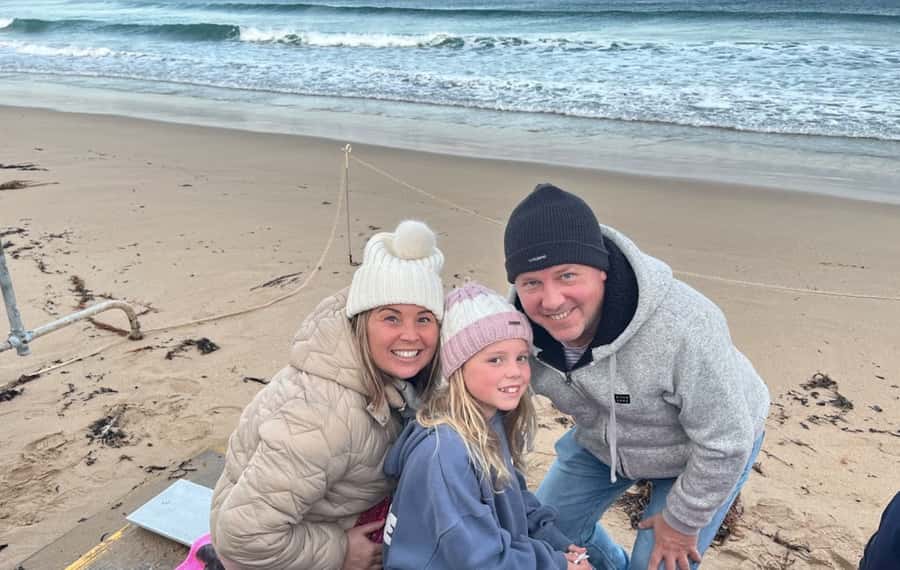 Melbourne: Boutique Phillip Island Wine, Dine & Penguin Tour - Flynns Beach keeps the afternoon scenic