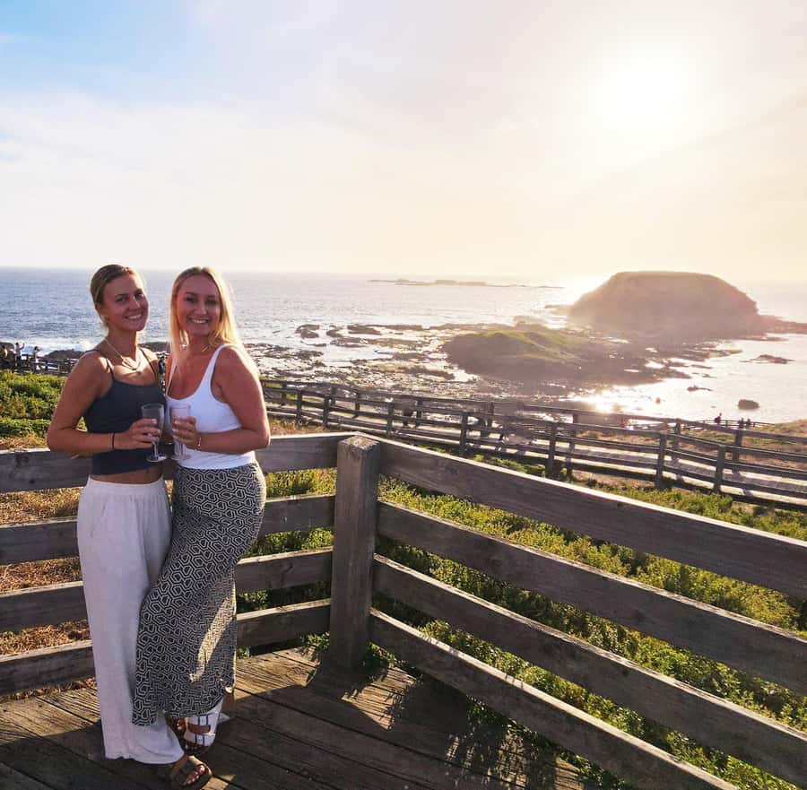 Melbourne: Boutique Phillip Island Wine, Dine & Penguin Tour - What the $162 price covers