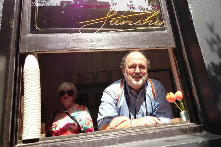 Melbourne: Cafe Culture Walk (small group/max 8 guests) - Taking the tram to a less obvious coffee stop