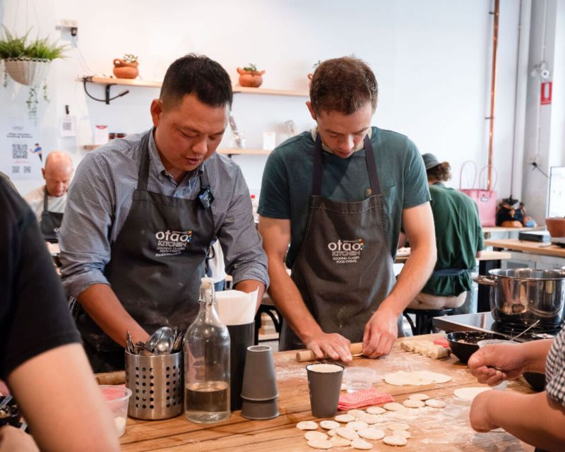 Melbourne: Chinese Dumpling Cooking Class with a Drink - What to bring and how to prepare