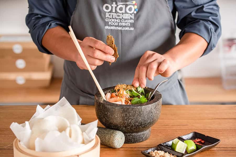 Melbourne: Choose Your Asian Cuisine Cooking Masterclass - Meeting the chefs and learning through food