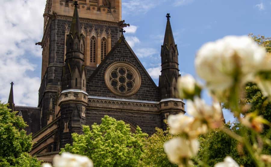 Melbourne: City Highlights Group Tour by Bus - Lygon Street, Queen Victoria Market, and Carlton’s heritage quarter