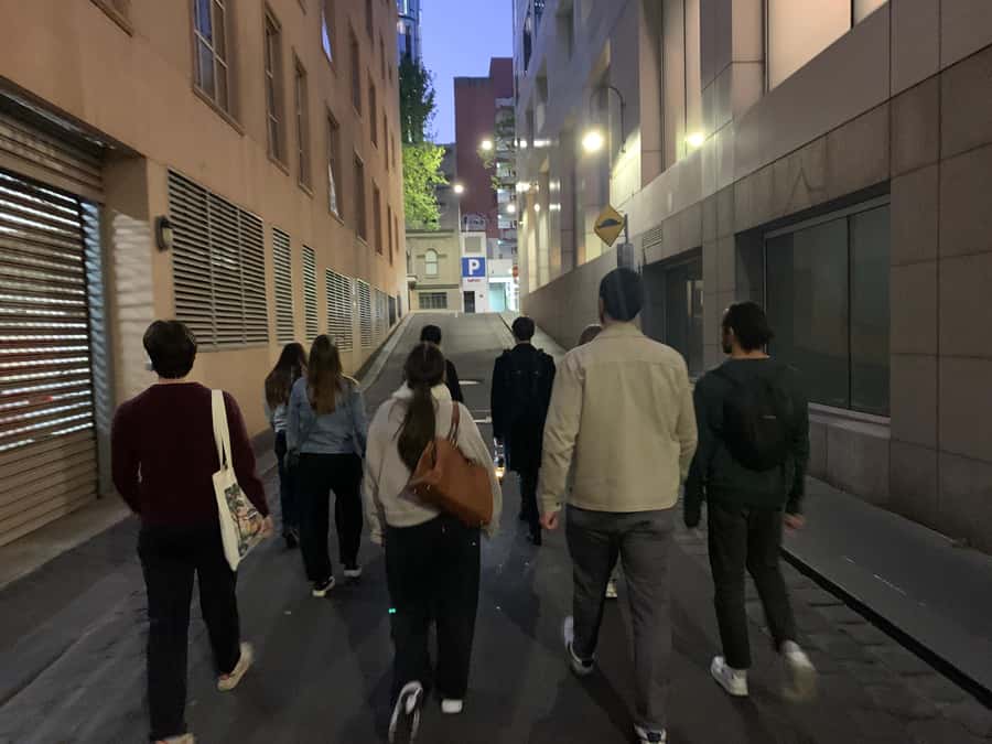 Melbourne: City Highlights Guided Walking Crime Tour - Following Melbournes crimes through the old city