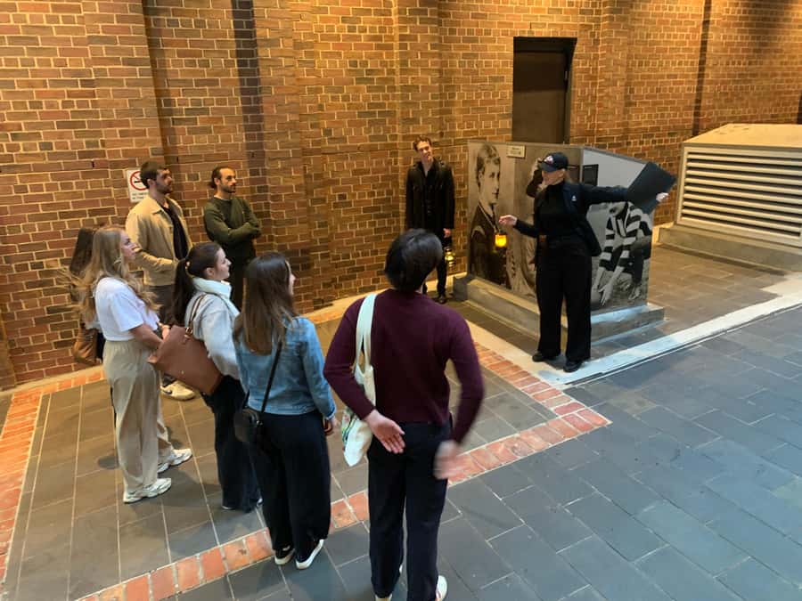 Melbourne: City Highlights Guided Walking Crime Tour - The address that did not exist