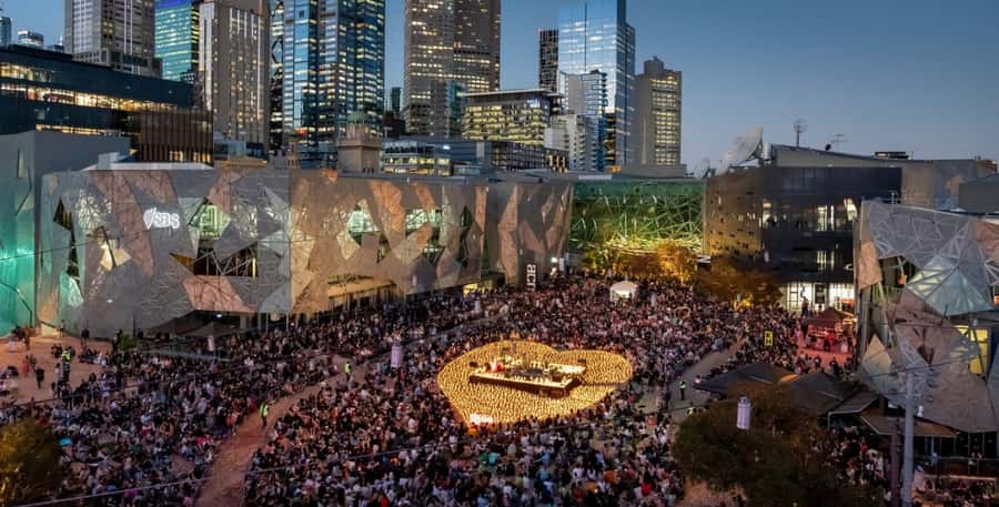Melbourne City Surrounding Sightseeing Tour - Carlton Gardens and the Royal Exhibition Building area
