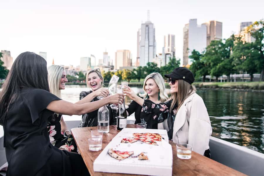 Melbourne: Electric Picnic Boat Rental on the Yarra River - Choosing between one, two, and three hours