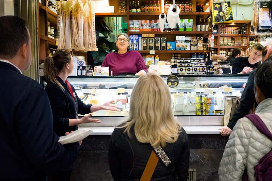 Melbourne Flavors: Queen Victoria Market Food Tour - Starting early at Queen Victoria Market