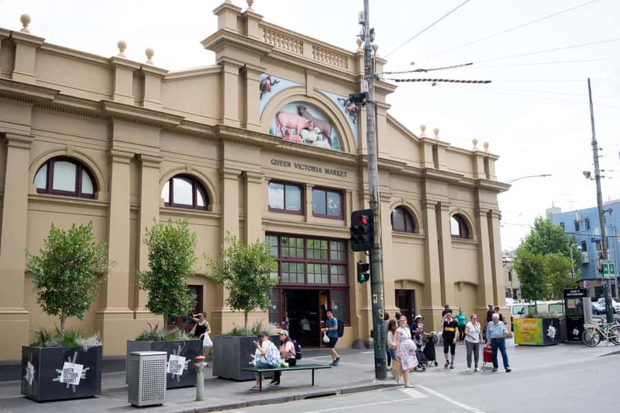 Melbourne Flavors: Queen Victoria Market Food Tour - Meeting the people behind the stalls