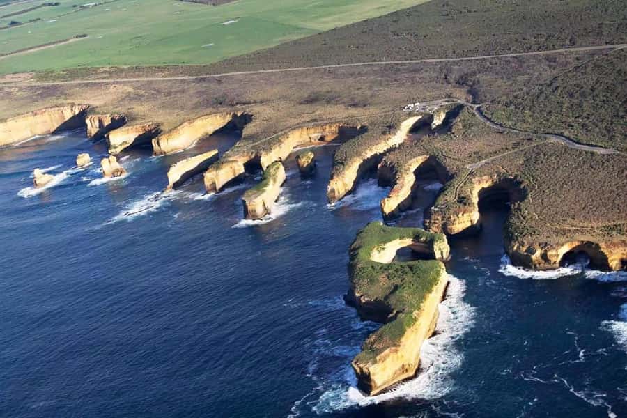 Melbourne: Great Ocean Road Max Highlights & London Bridge - Loch Ard Gorge adds drama and history