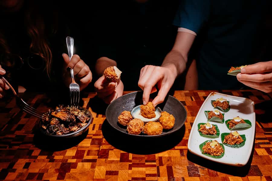Melbourne: Guided Night-Time Food Walking Tour - Practical details that shape the evening