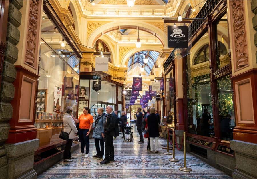 Melbourne: Guided Walking and Foodie Tour - Starting at the Immigration Museum