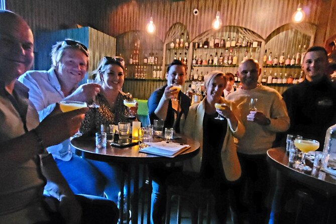 Melbourne: Hidden Bar and Cocktail Tour - Stop two: a change of mood and a better sense of Melbourne