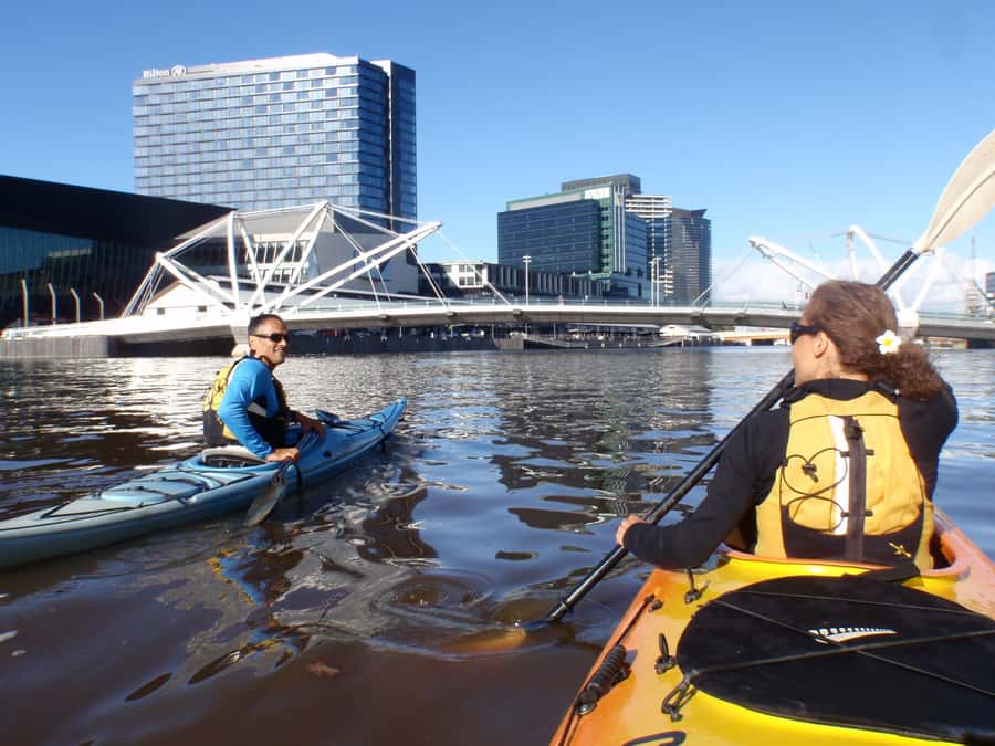 Melbourne: Iconic City Sights Kayak Experience - Under Princes Bridge and into Melbourne’s centre