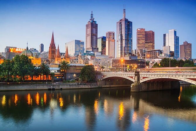 Melbourne Landmark City Tour. Your day Your way Your private tour - Start with Melbourne’s streets and landmarks
