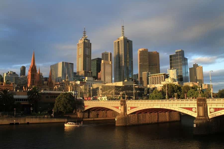 Melbourne: Must-See Walking Tour With a Guide - Old Treasury Building and Melbourne’s Gold Rush wealth