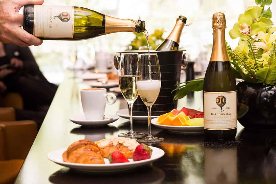Melbourne Premium Balloon Flight 5-Star Champagne Breakfast - Key points before you book